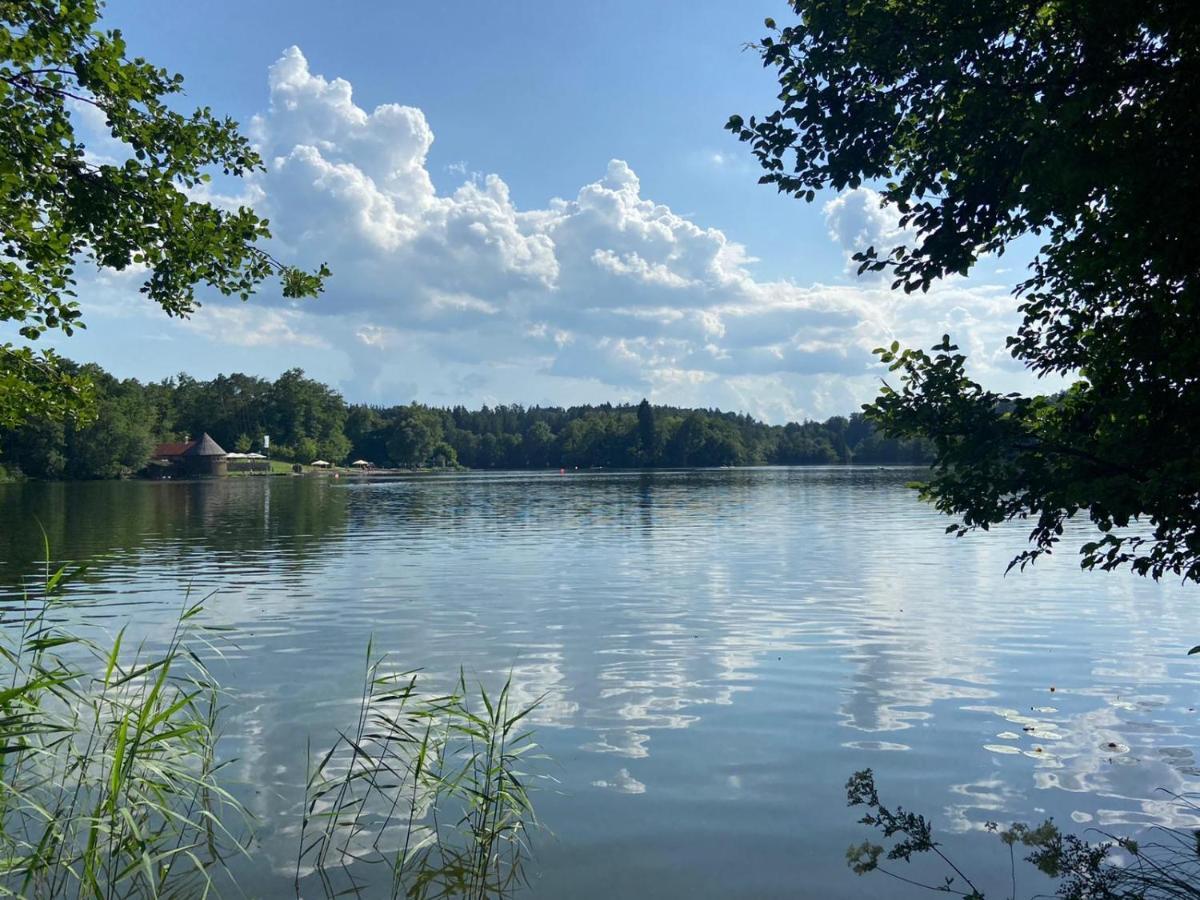 Seepension Ostertach - Am Leitgeringer See Tittmoning Eksteriør billede
