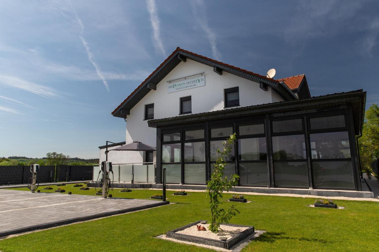 Seepension Ostertach - Am Leitgeringer See Tittmoning Eksteriør billede