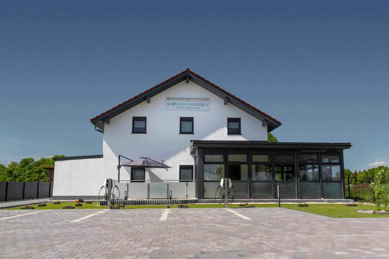 Seepension Ostertach - Am Leitgeringer See Tittmoning Eksteriør billede
